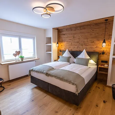 Stockser Hof Apartment *